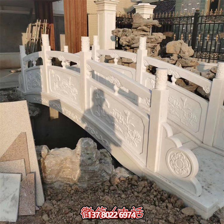 精美大理石雕刻欄桿，為景區公園拱橋添加裝飾美感和防護功能