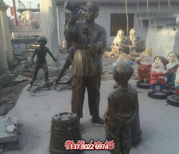 中國(guó)傳統(tǒng)酒文化雕塑——寧?kù)o庭院中的精美銅雕人物 中國(guó)傳統(tǒng)酒文化雕塑——寧?kù)o庭院中的精美銅雕人物