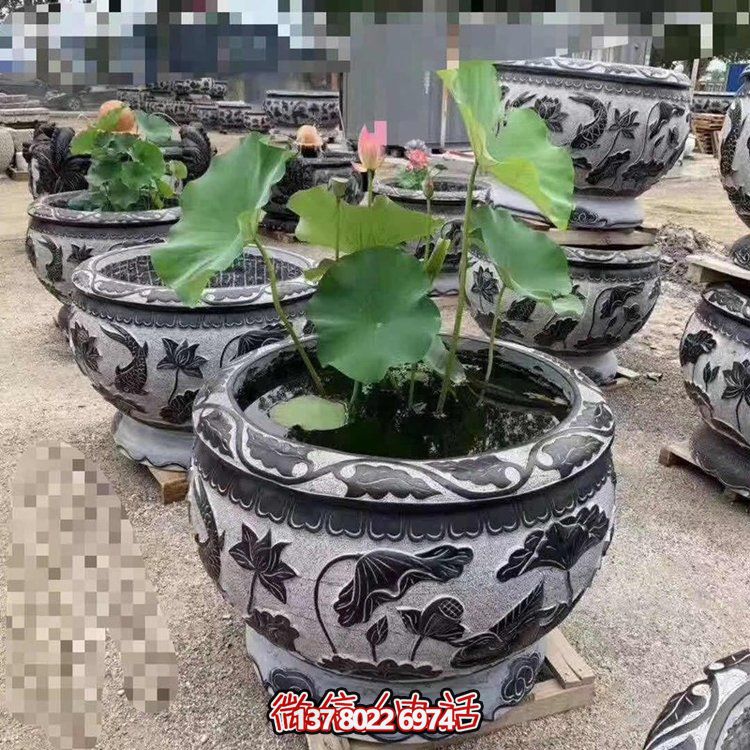 經(jīng)典荷花石雕浮雕圓形水缸，裝點(diǎn)您的庭院