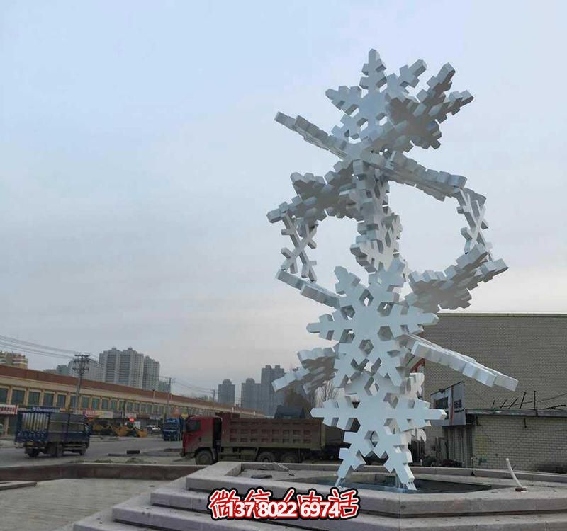 現(xiàn)代不銹鋼雕塑景觀樹，點(diǎn)亮城市花園