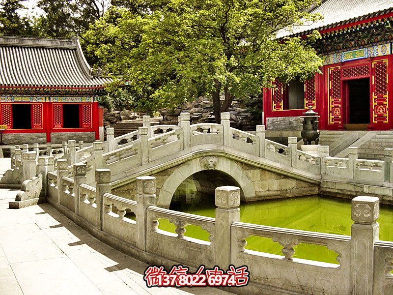 寺院池塘大理石小拱橋防護欄桿雕塑 寺院池塘大理石小拱橋防護欄桿雕塑